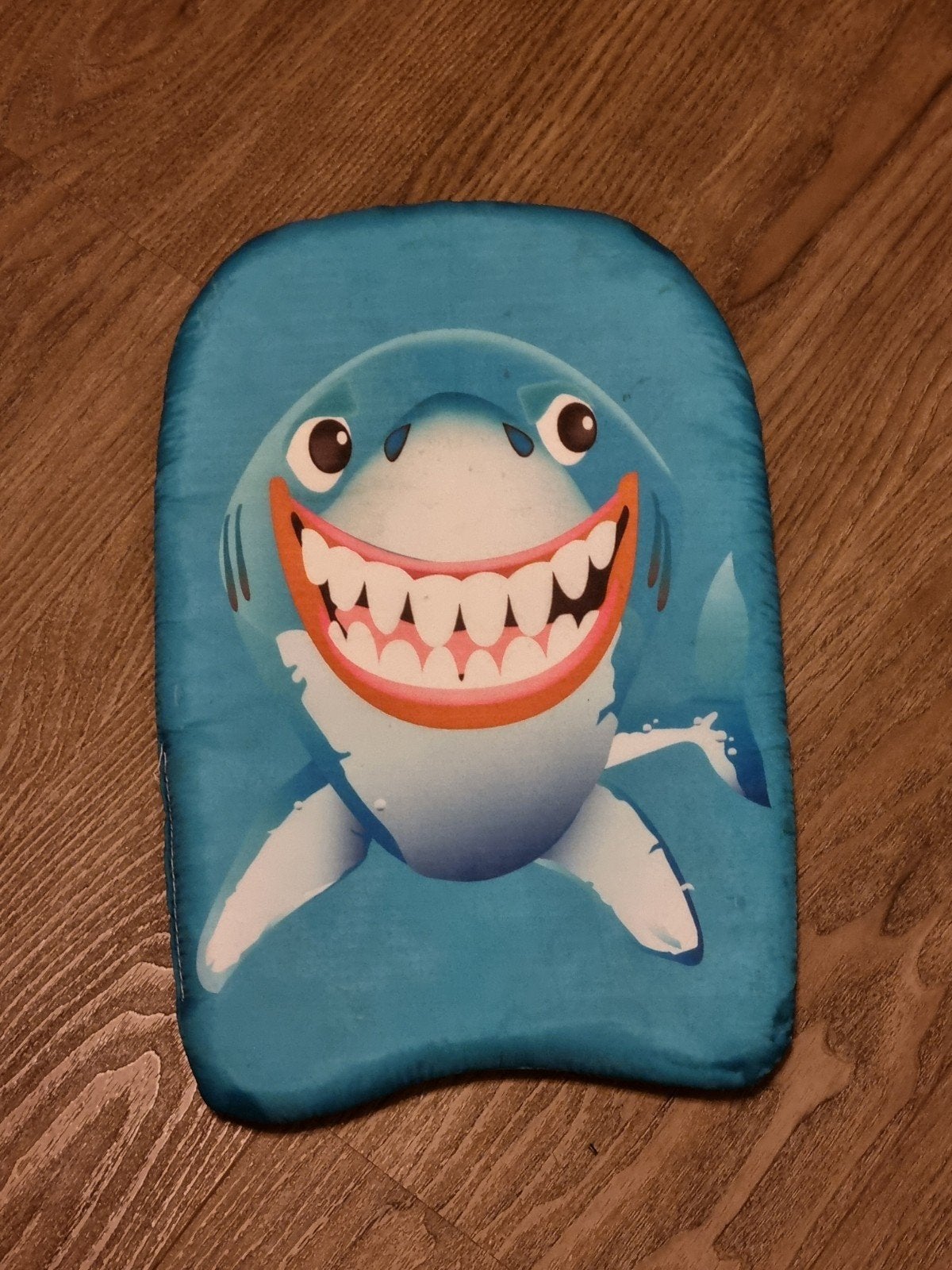 Kleine zwemplank met haaienprint - ideaal voor kinderen, Ophalen of Verzenden, Gebruikt, Zwemtrainer