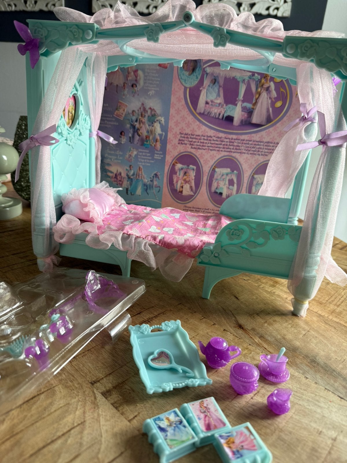 Zeldzaam muzikaal Barbie bed vintage, Kinderen en Baby's, Ophalen of Verzenden, Zo goed als nieuw, Barbie