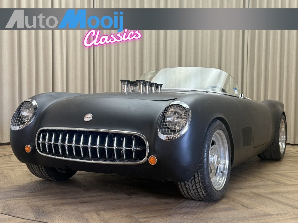 Chevrolet Corvette C1 Restomod UNIEK! / 524Ci (7,5L) / 1955, Automaat, Wit, 2 stoelen, Geïmporteerd