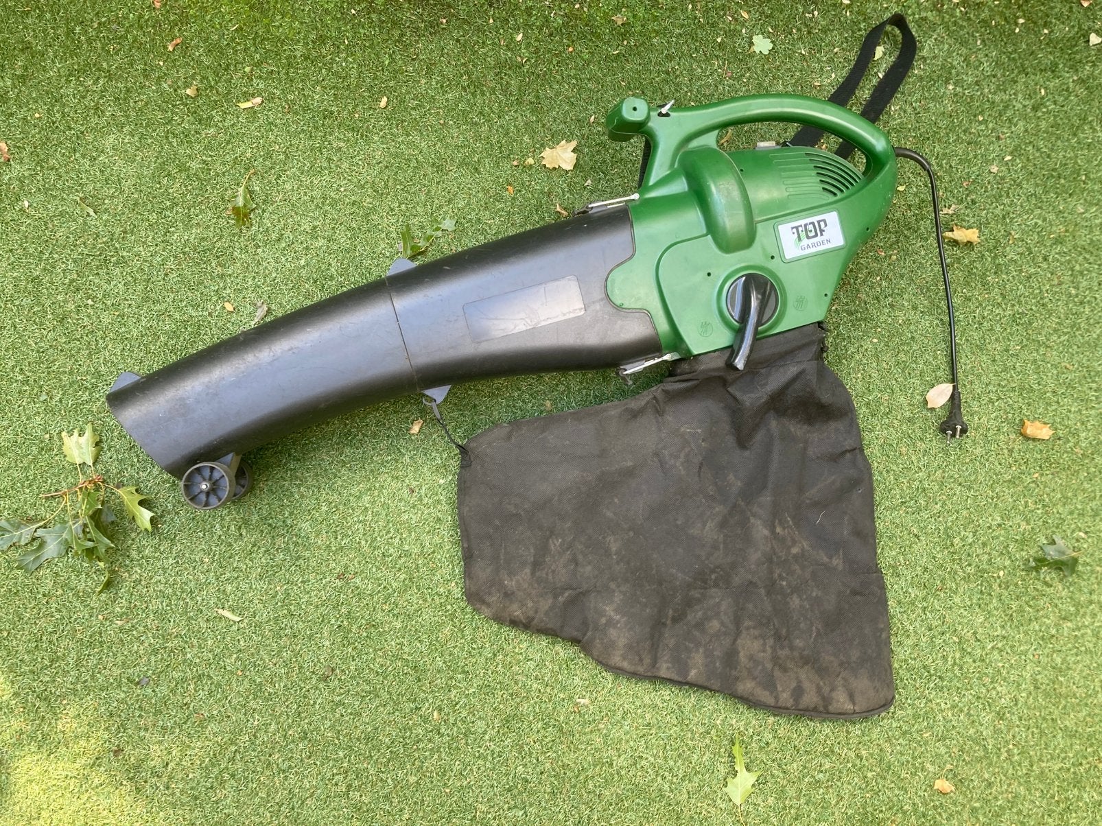 Bladblazer en bladzuiger te koop, Tuin en Terras, Ophalen, Gebruikt, Handgedragen, Met opvangzak