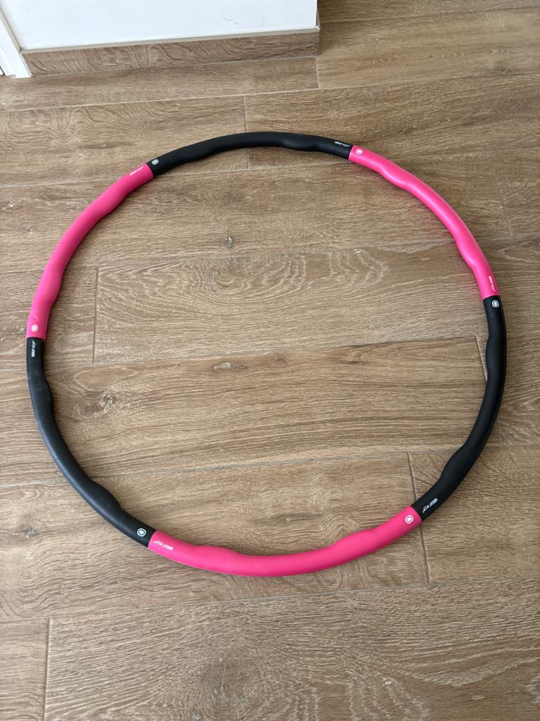Roze en Zwarte Fitness Hoelahoep met Gewicht, Ophalen of Verzenden, Met gewicht, Gebruikt, Fitness hoelahoep