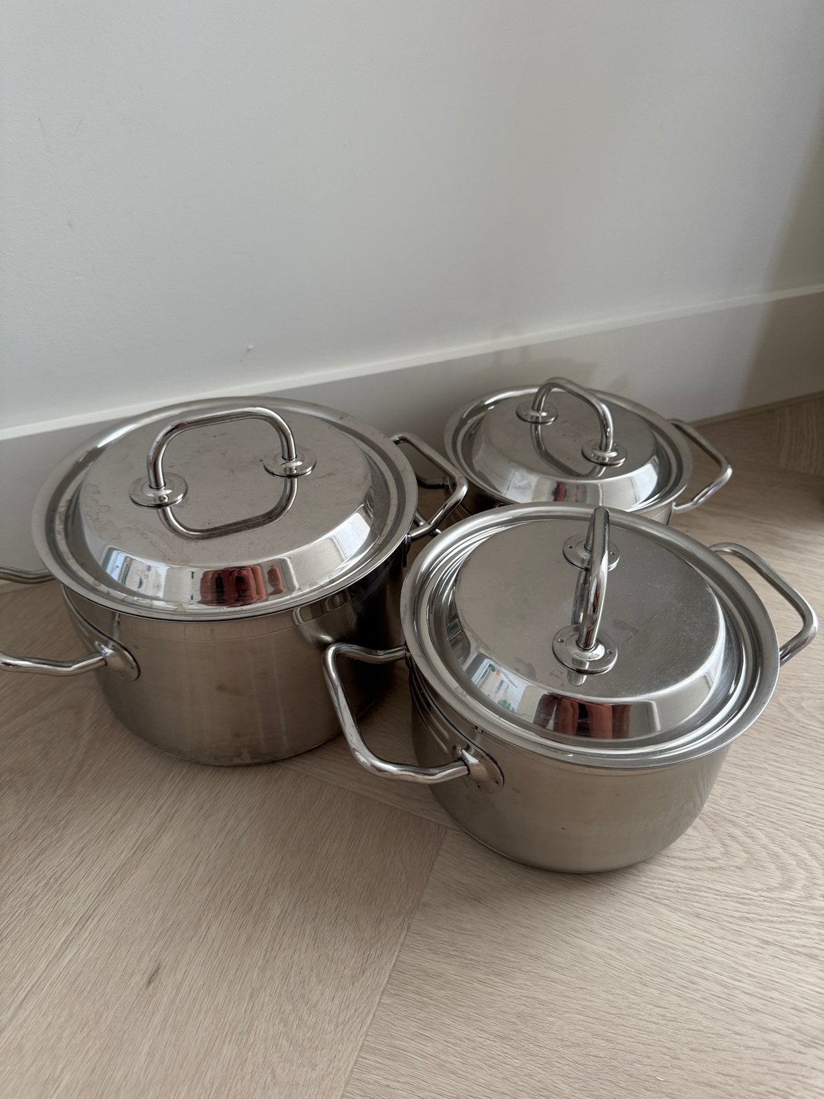 SIGG Pannenset RVS - 3 stuks met deksels, Huis en Inrichting, Ophalen, Gebruikt, Met deksel, Pannenset