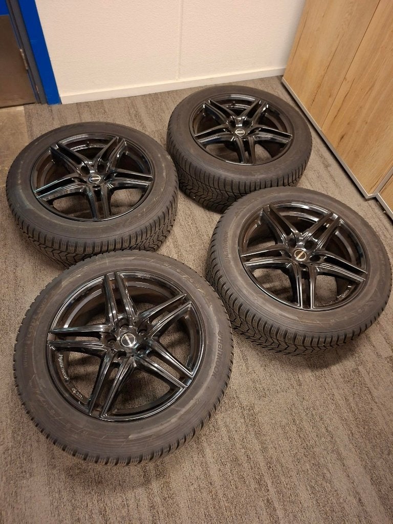Winterbanden VW/Audi 235/55 R18 104W, Ophalen, 18 inch, Banden en Velgen, Winterbanden