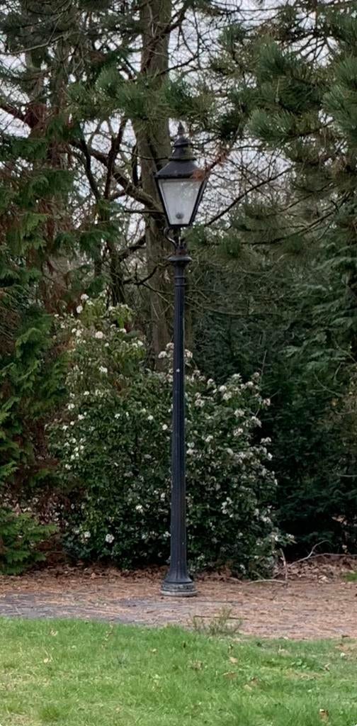 Klassieke gietijzeren lantaarnpaal 4,5 m – 2 stuks, Ophalen, Gebruikt, Staande lamp, Netvoeding