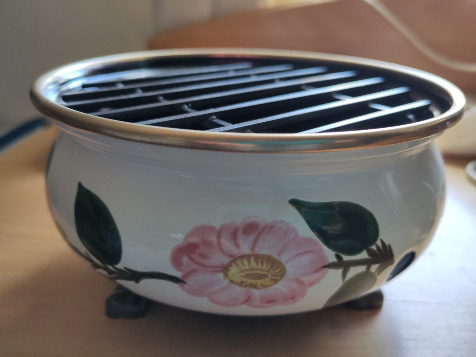 Villeroy en Boch warmhouder Wild rose, Huis en Inrichting, Ophalen of Verzenden, Zo goed als nieuw, Porselein, Overige stijlen