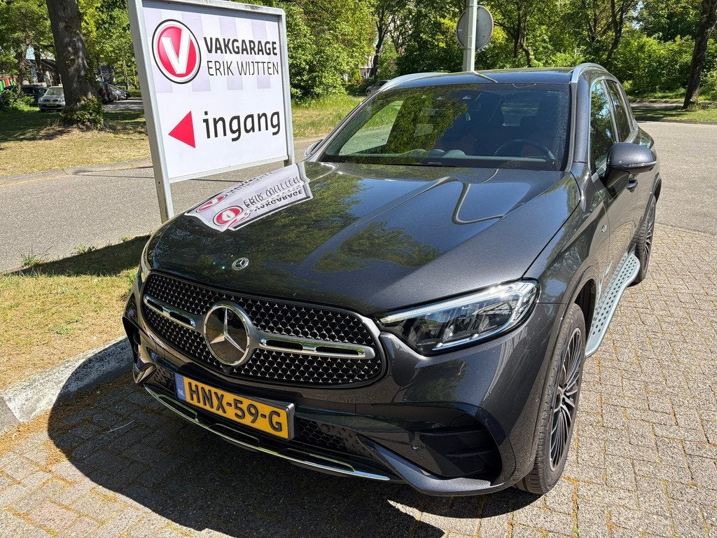 Mercedes-Benz GLC-klasse 300e 4MATIC AMG Line, Auto's, Automaat, Gebruikt, Euro 6, 2000 kg