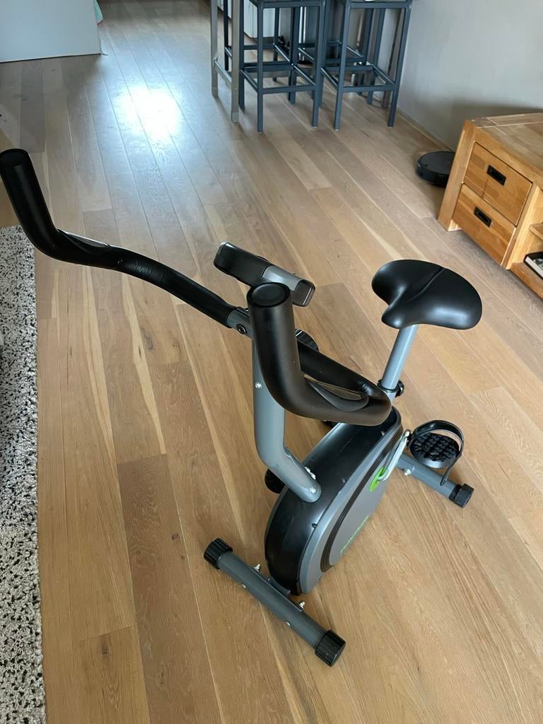 Hometrainer - Ideaal voor thuisworkouts, Ophalen of Verzenden, Zo goed als nieuw, Metaal, Benen