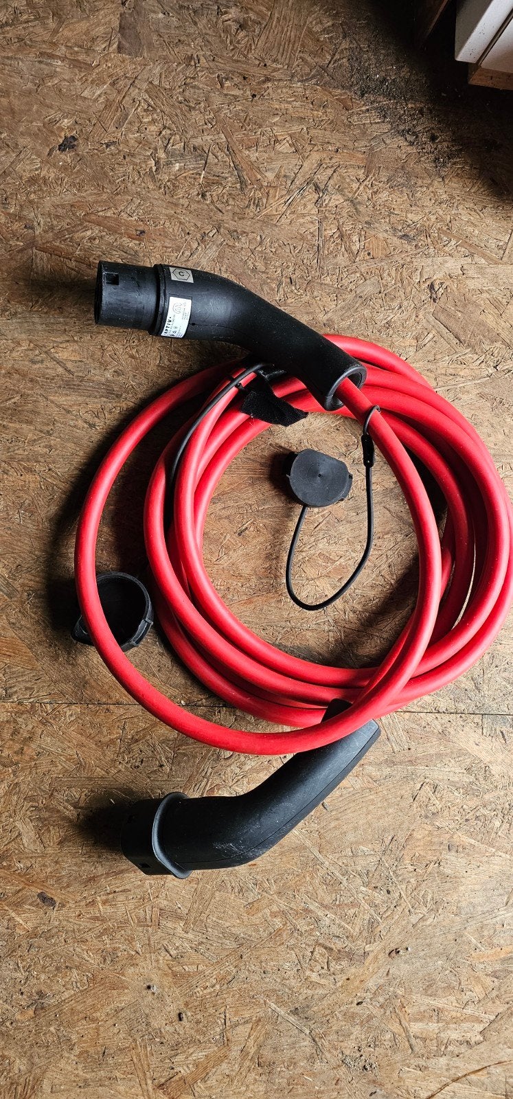 Aptiv Laadkabel Rood - Type 2 naar Type 2. 32AMPERE, Ophalen, Zo goed als nieuw, Laadkabel