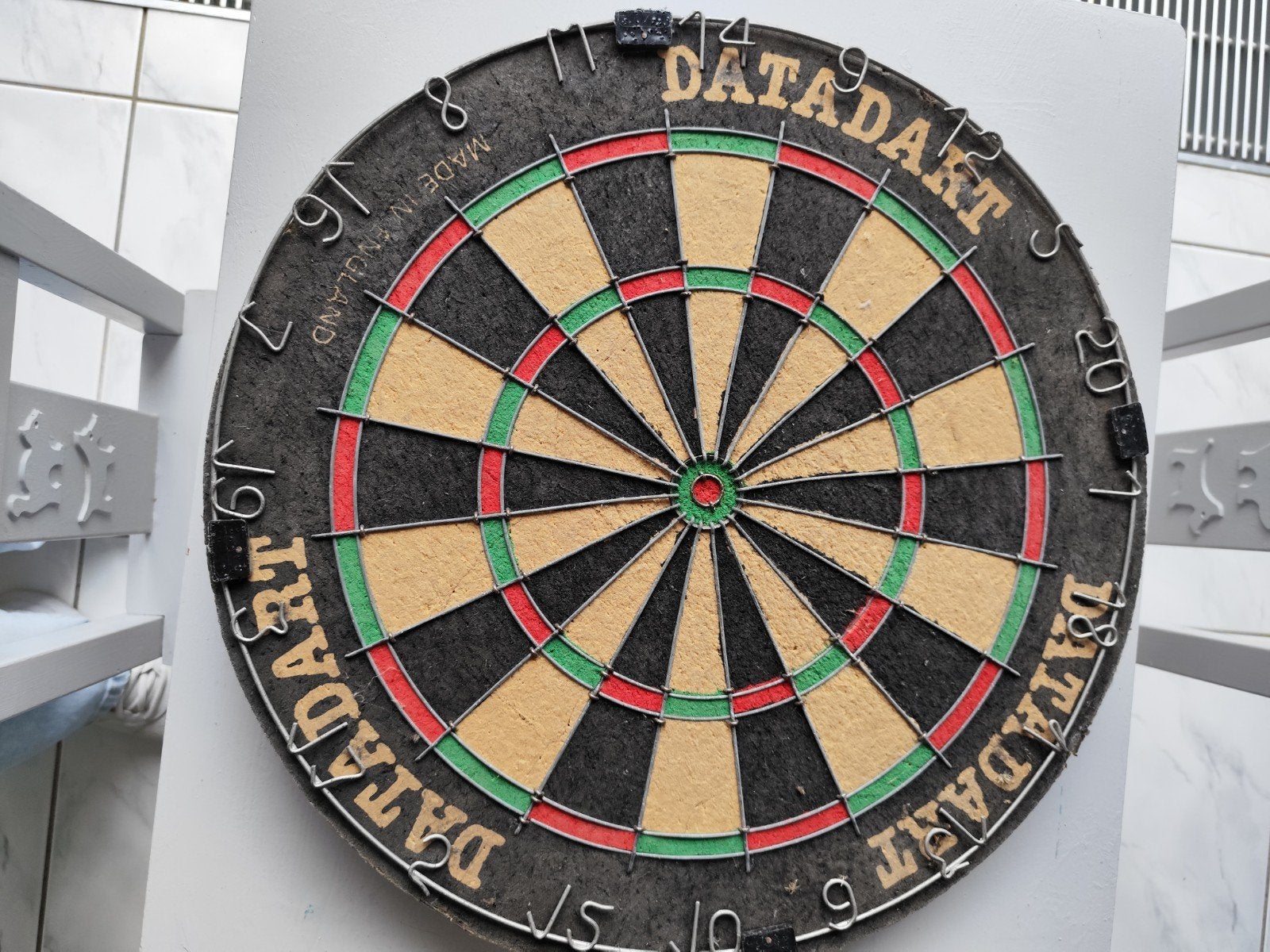 Dartbord, Ophalen, Dartbord