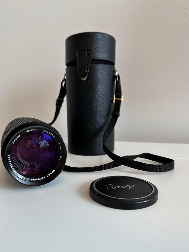 Vivitar 75–205mm f/3.8 vintage zoom lens + case, Ophalen of Verzenden, Zo goed als nieuw, Macrolens, Zoom