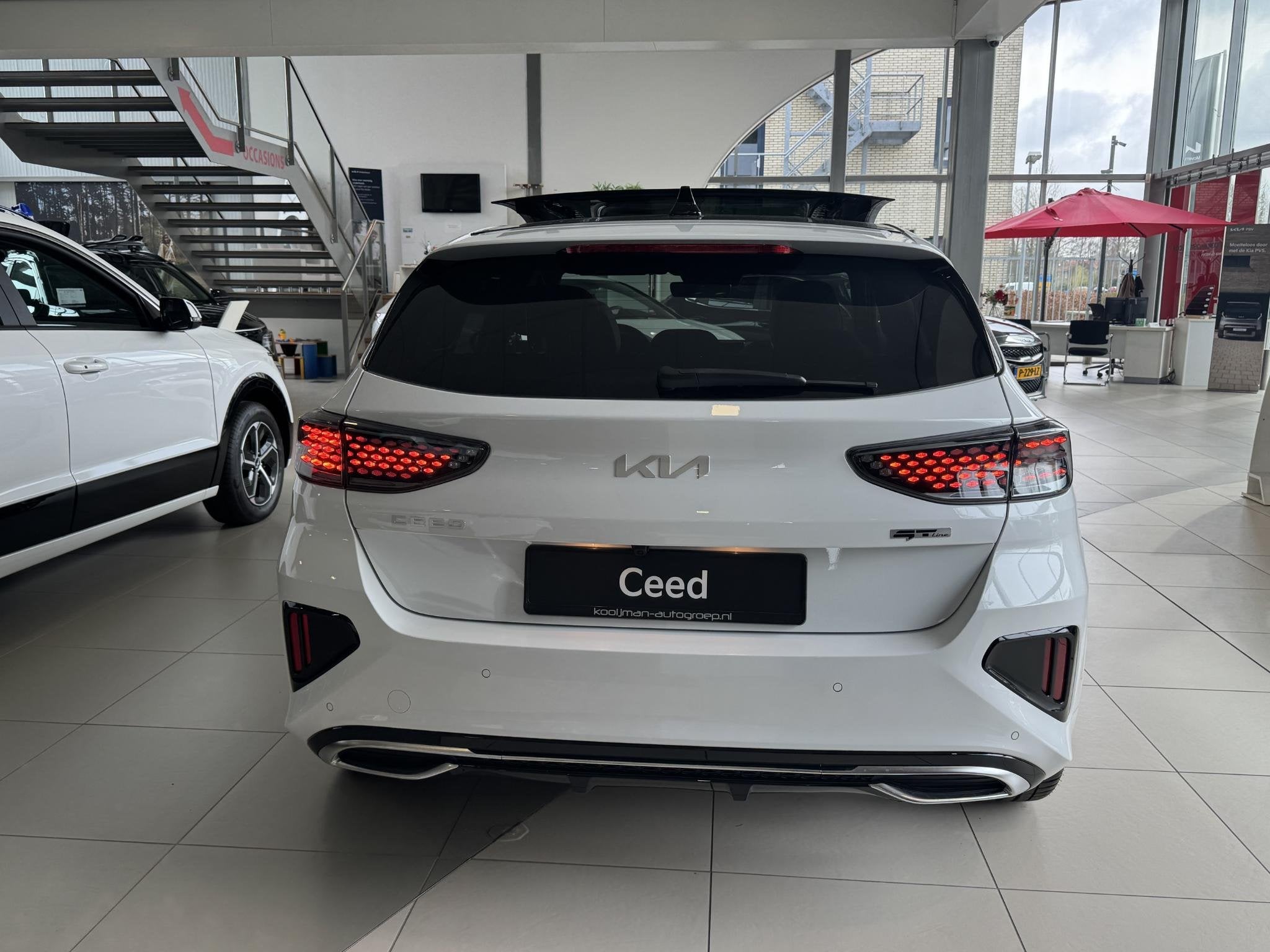 Kia Ceed 1.5 T-GDi GT-PlusLine, Auto's, Euro 6, 4 cilinders, 610 kg, Wit