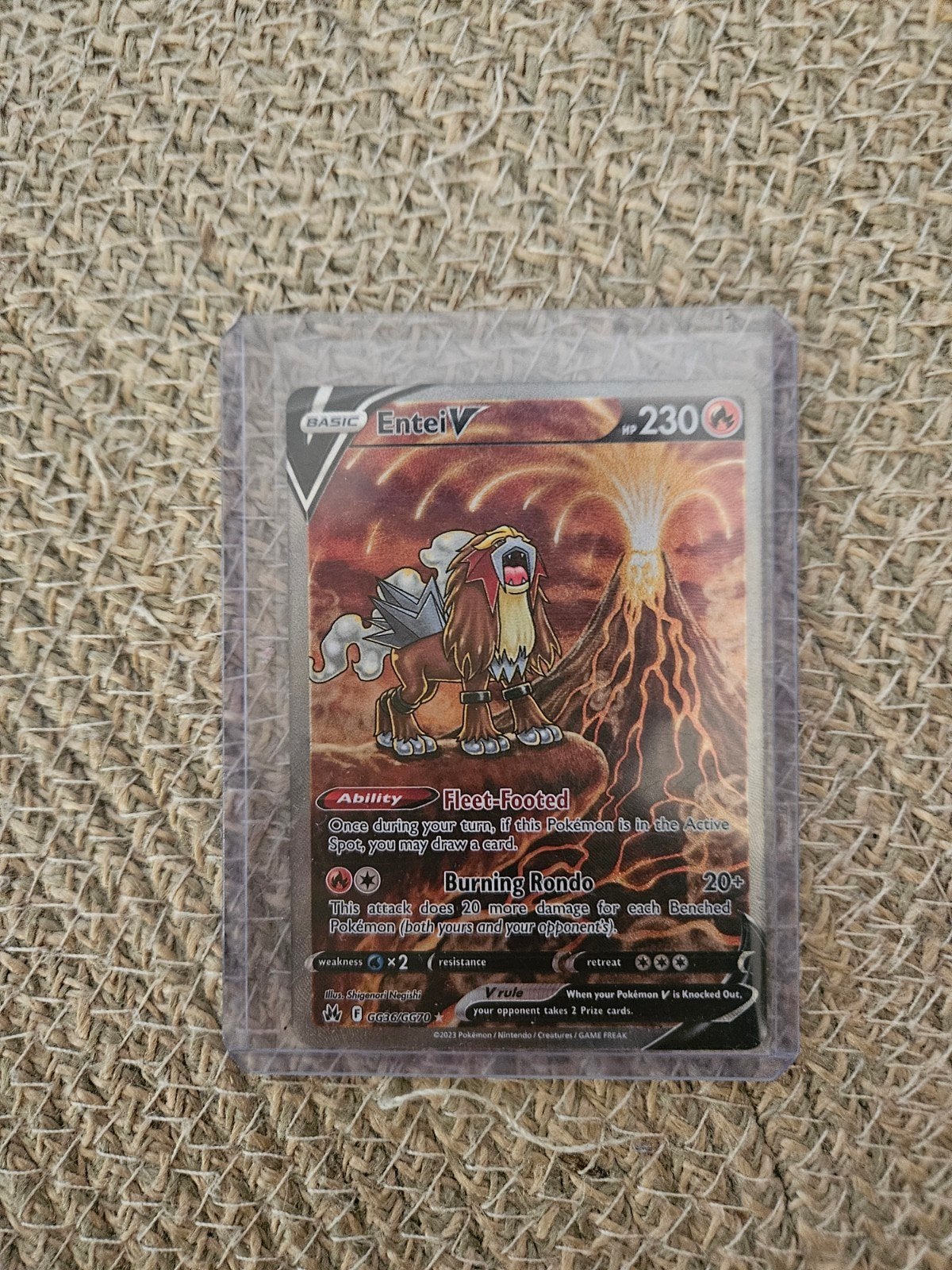 Entei V SIR Pokémon kaart - Crown Zenith CZ100, Ophalen, Zo goed als nieuw, Losse kaart, Foil