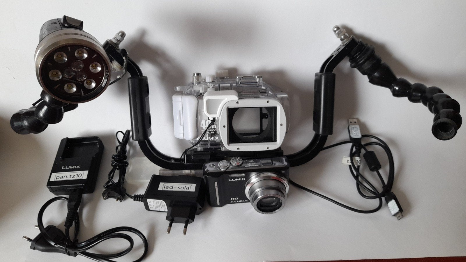 Onderwatercamera set Panasonic TZ10 met laders, Gebruikt, Compactcamera, Panasonic, Ophalen of Verzenden