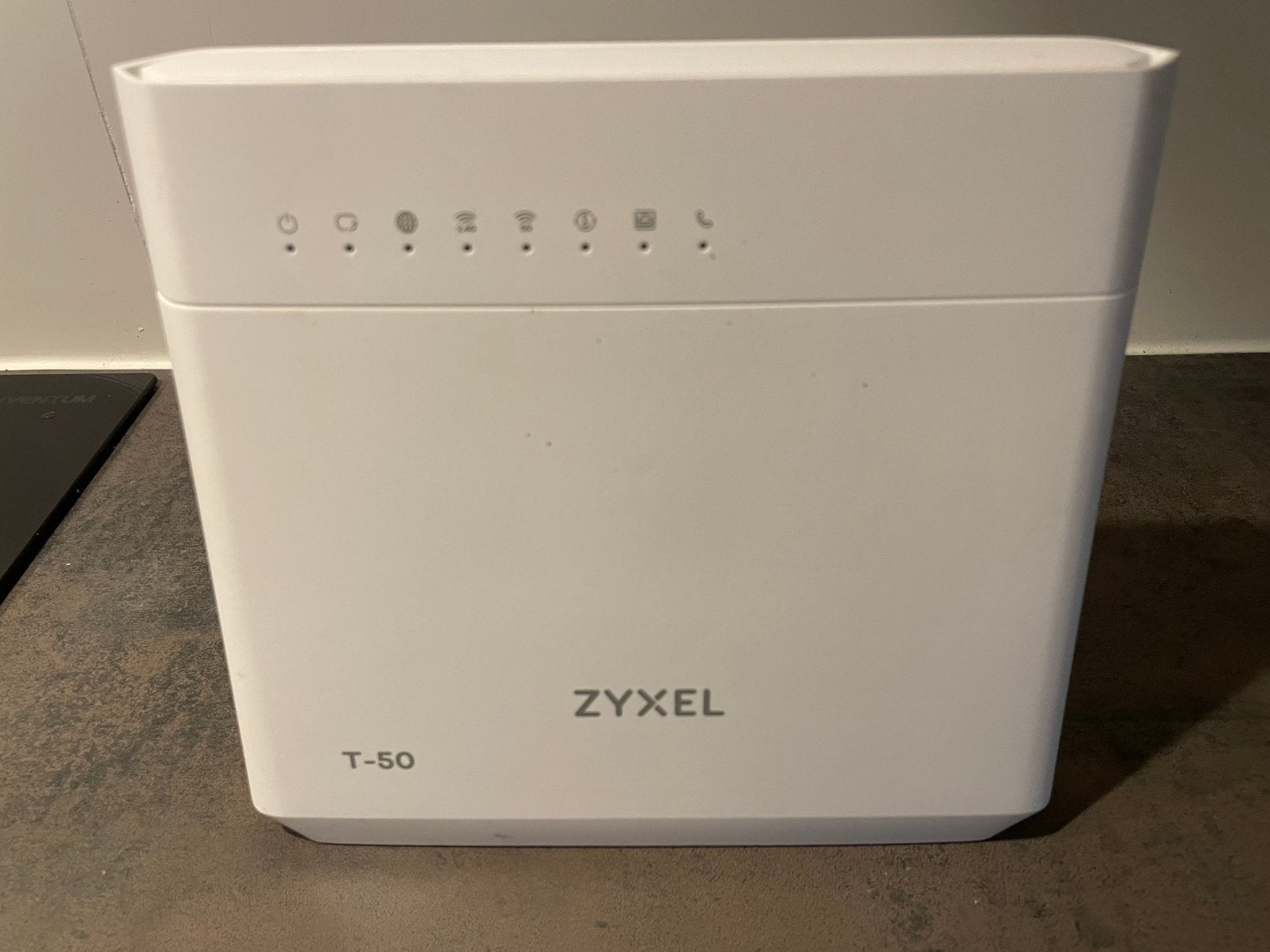 Zyxel T50 modem, Ophalen of Verzenden, Zo goed als nieuw
