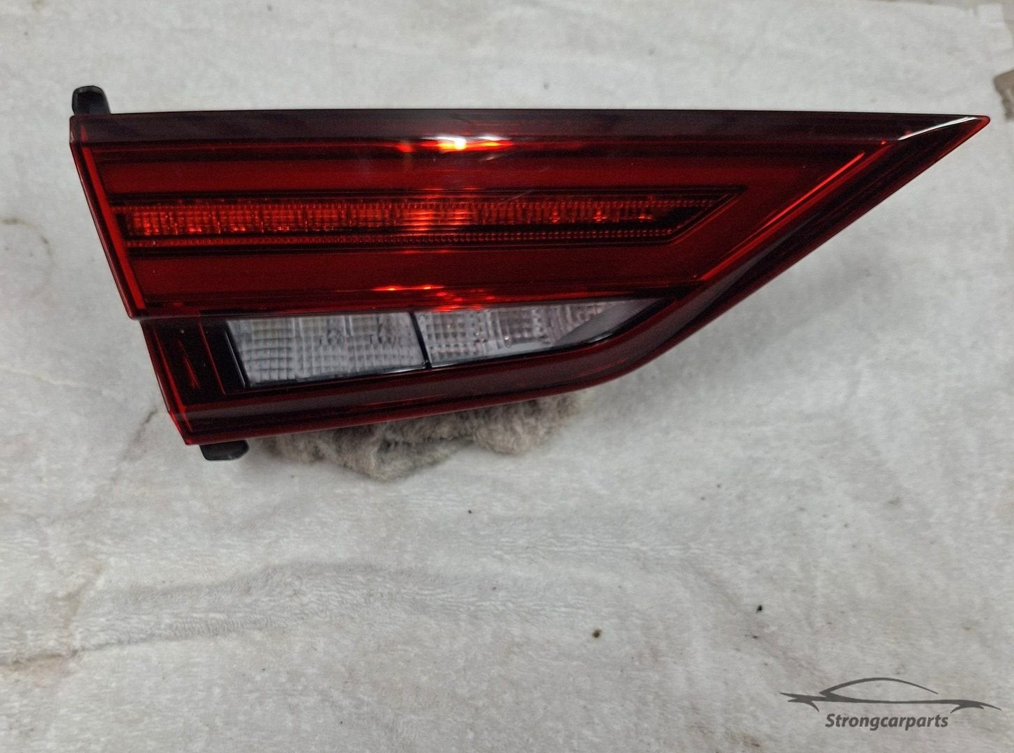 Achterlicht Audi A3 limousine links binnen 8V5945093D, Gebruikt, -, -, -
