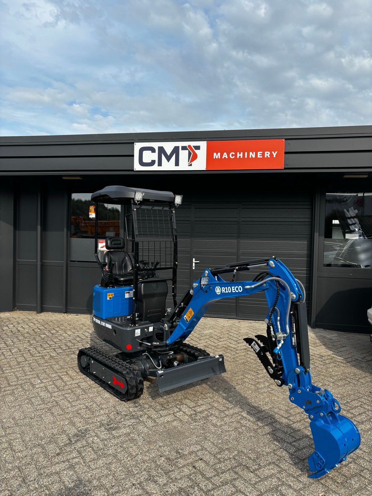 Rippa R10-6 ECO Kubota 2-cyl. Minigraver 1 ton, Zakelijke goederen, Ophalen, Graafmachine