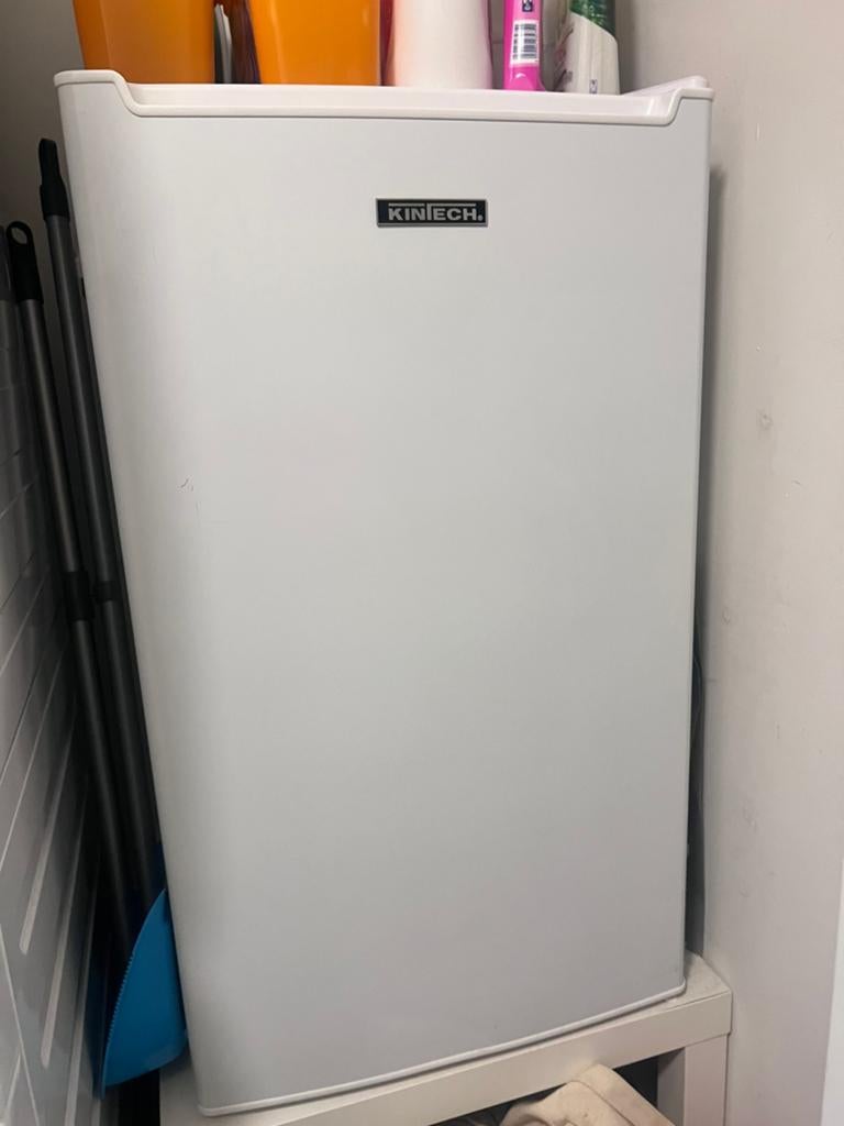Kintech vriezer tafelmodel, Ophalen, Zo goed als nieuw, Minder dan 60 cm, 85 tot 120 cm