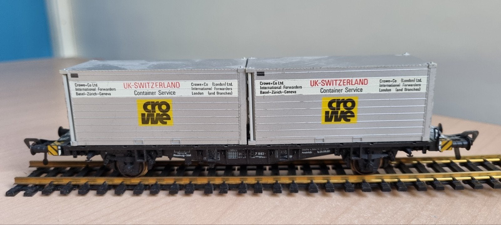 Fleischmann container wagon UK-Switzerland service, Gebruikt, Gelijkstroom, Fleischmann, Wagon