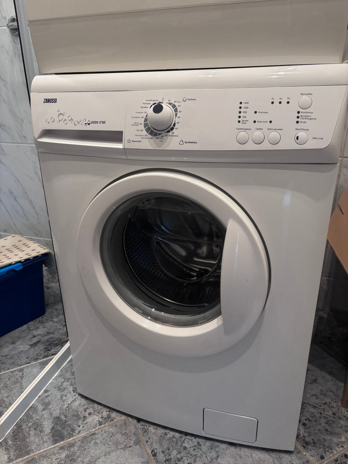 Wasmachine Zanussi ZWG5145, Ophalen, 1200 tot 1600 toeren, Zo goed als nieuw, Voorlader