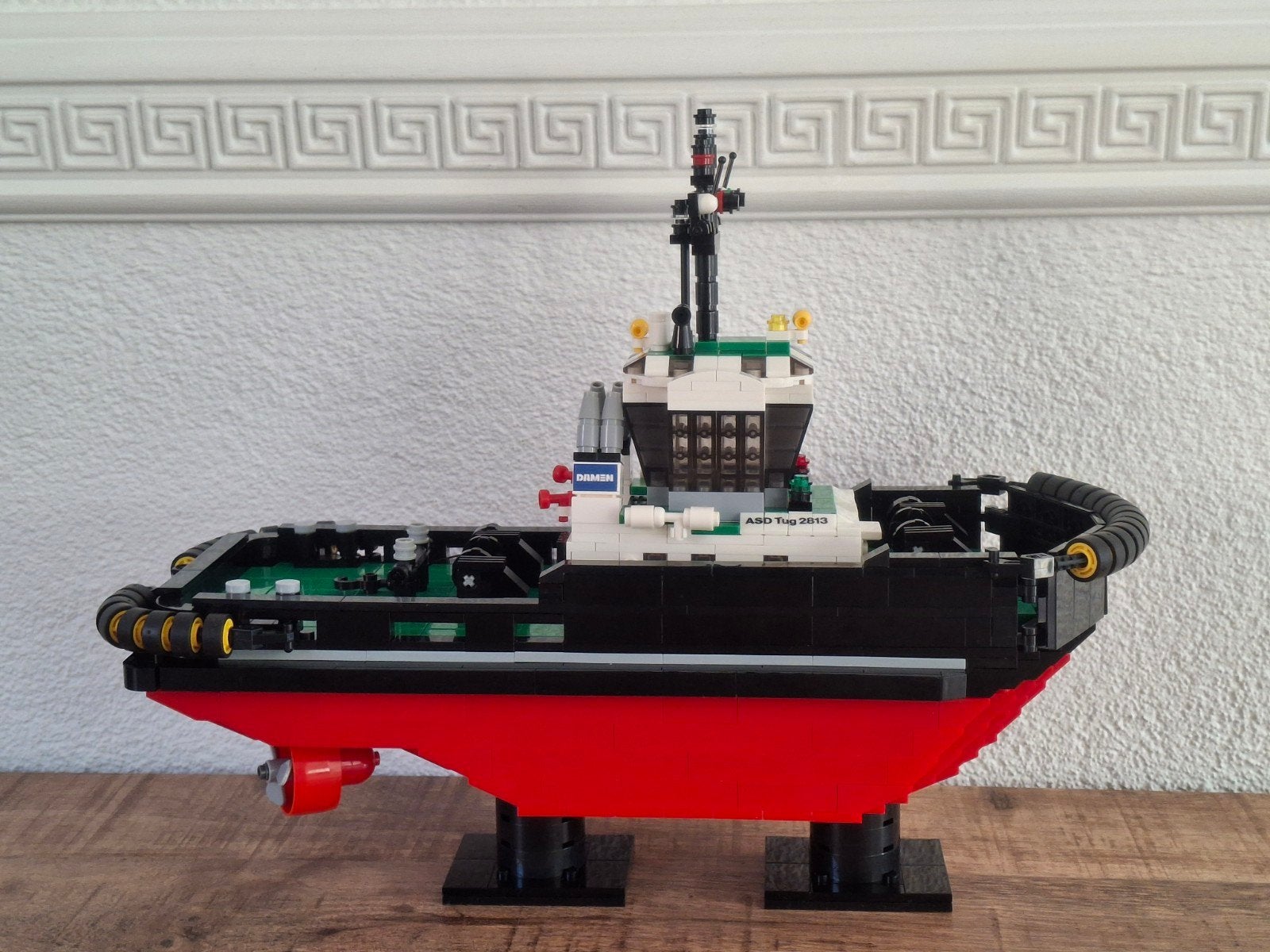 Damen ASD Tug 2813 bricks., Hobby en Vrije tijd, Modelbouw | Boten en Schepen, Ophalen of Verzenden, Zo goed als nieuw