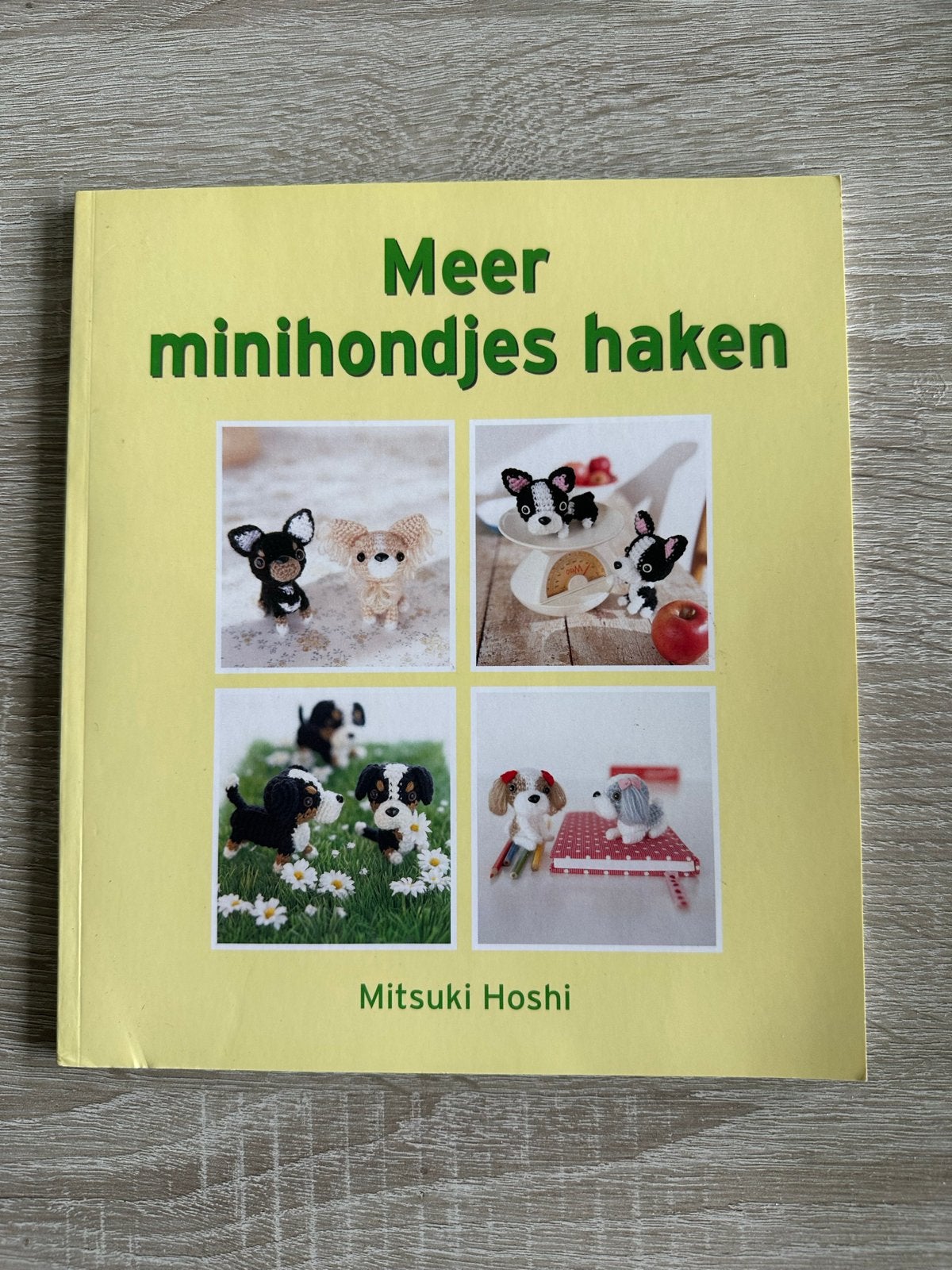 Meer minihondjes haken - Mitsuki Hoshi, Ophalen of Verzenden, Zo goed als nieuw, Haken, Patroon of Boek