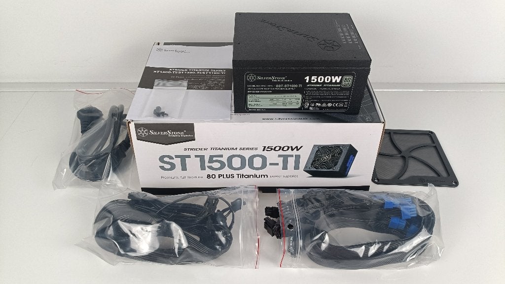 Silverstone ST1500-TI 1500W ATX - Voeding, Ophalen of Verzenden, Zo goed als nieuw