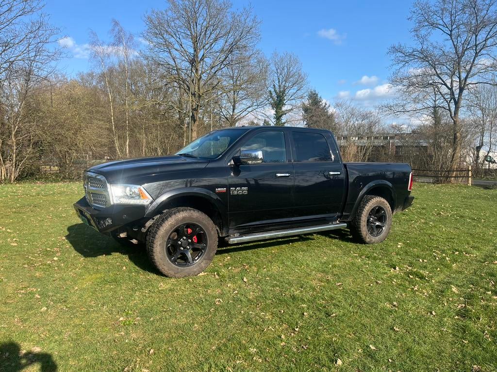Dodge RAM 2017 5.7 v8 offroad lpg, 2661 kg, 5654 cc, Zwart, Handgeschakeld