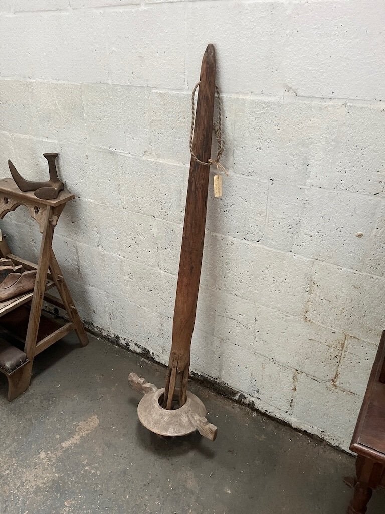Antieke Houten Butter Churner afkomstig uit India, Ophalen