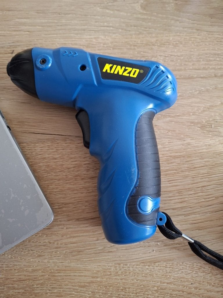 Kinzo Accu Schroevendraaier 3.6V met Bits, Ophalen, Gebruikt, Minder dan 400 watt, Boor- en Schroefmachine