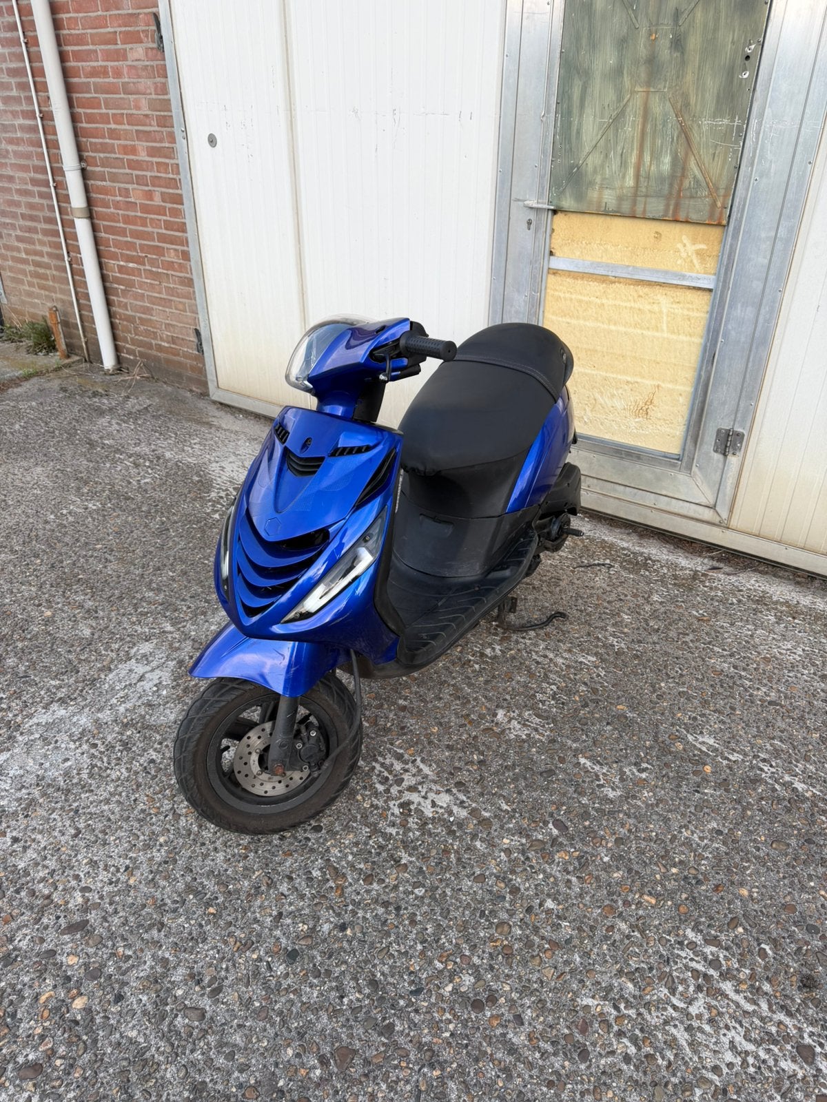Piaggio zip 50cc 4t candy blue brom, Fietsen en Brommers, Ophalen, Zo goed als nieuw, Benzine, Zip