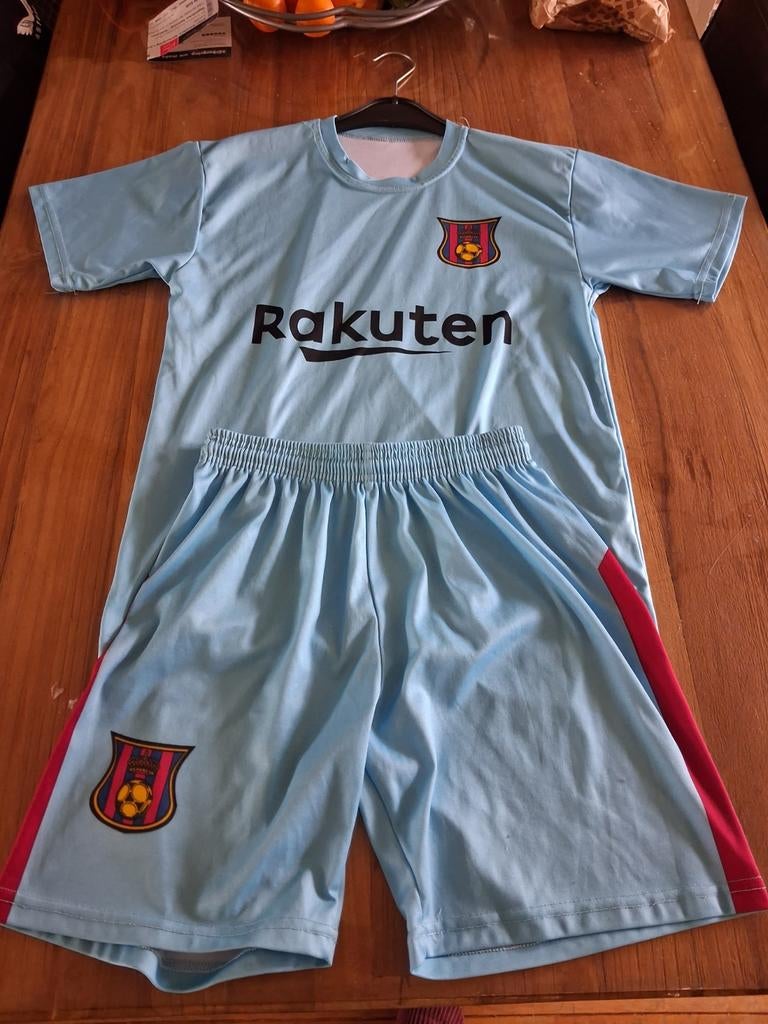 Fc barcelona voetbalset maat 146/158, Sport en Fitness, Voetbal, Maat XS of kleiner, Ophalen of Verzenden, Zo goed als nieuw, Shirt
