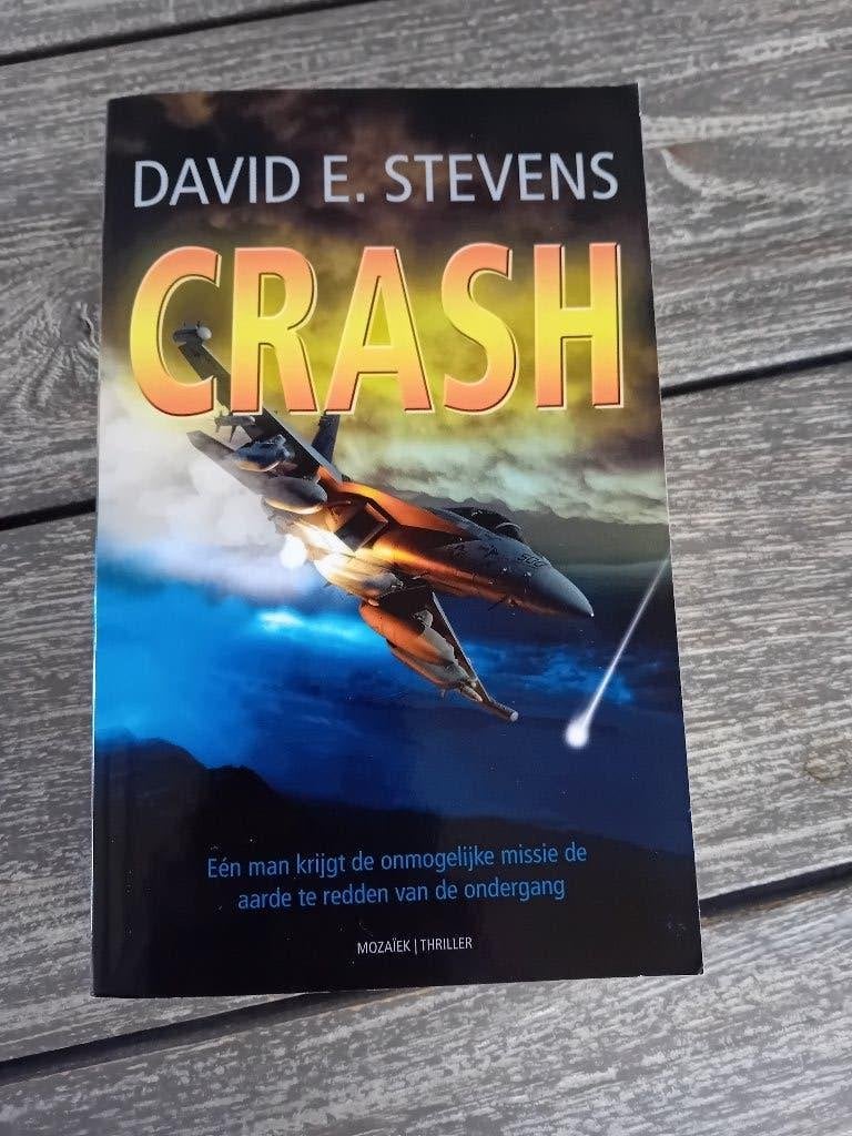David E. Stevens  - Crash., Ophalen of Verzenden, Zo goed als nieuw