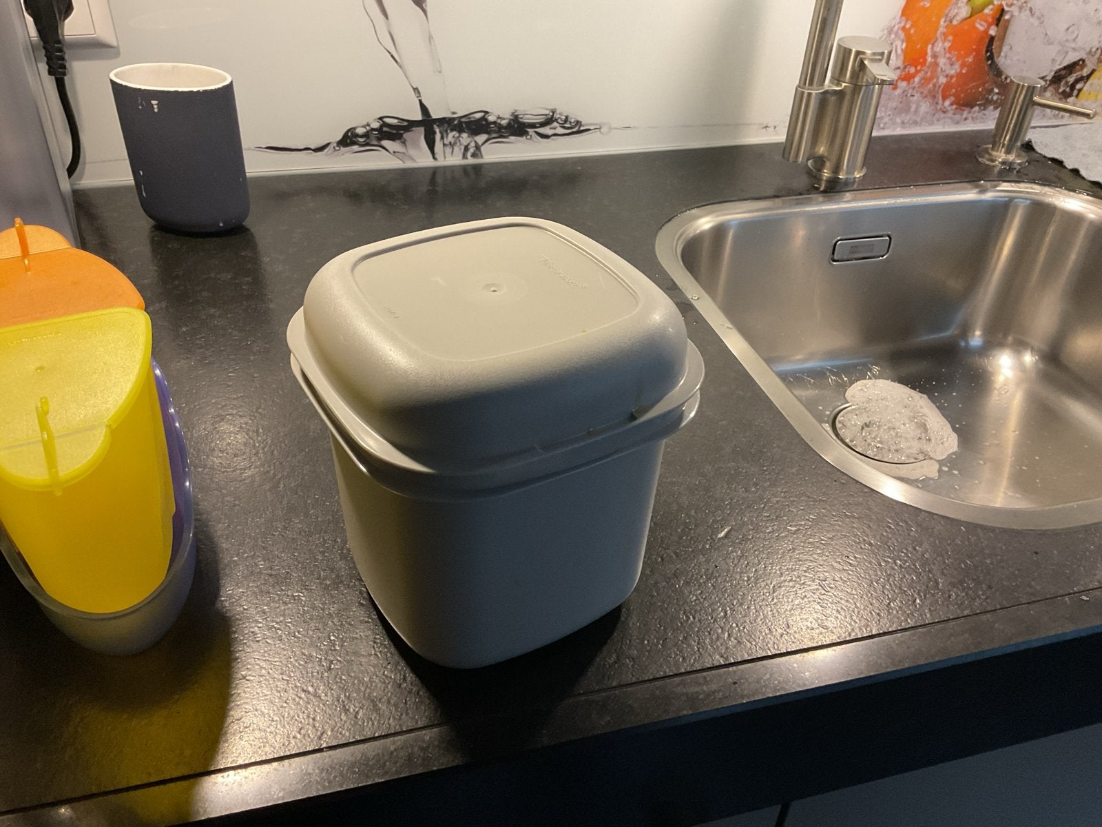 Tupperware set: bewaardozen, kan en shaker, Gebruikt, Bewaardoos, Blauw, Ophalen of Verzenden