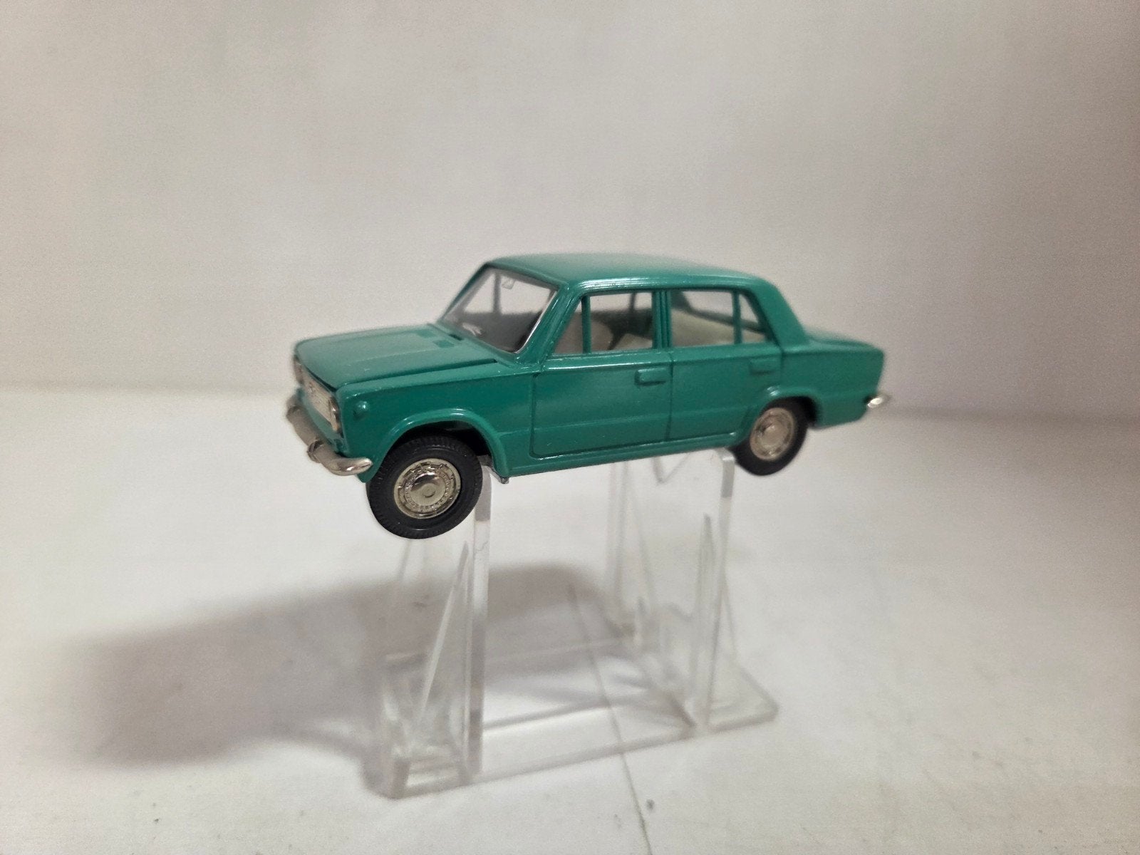 Lada VAZ USSR 1:43, Overige merken, Auto, Ophalen of Verzenden, Zo goed als nieuw