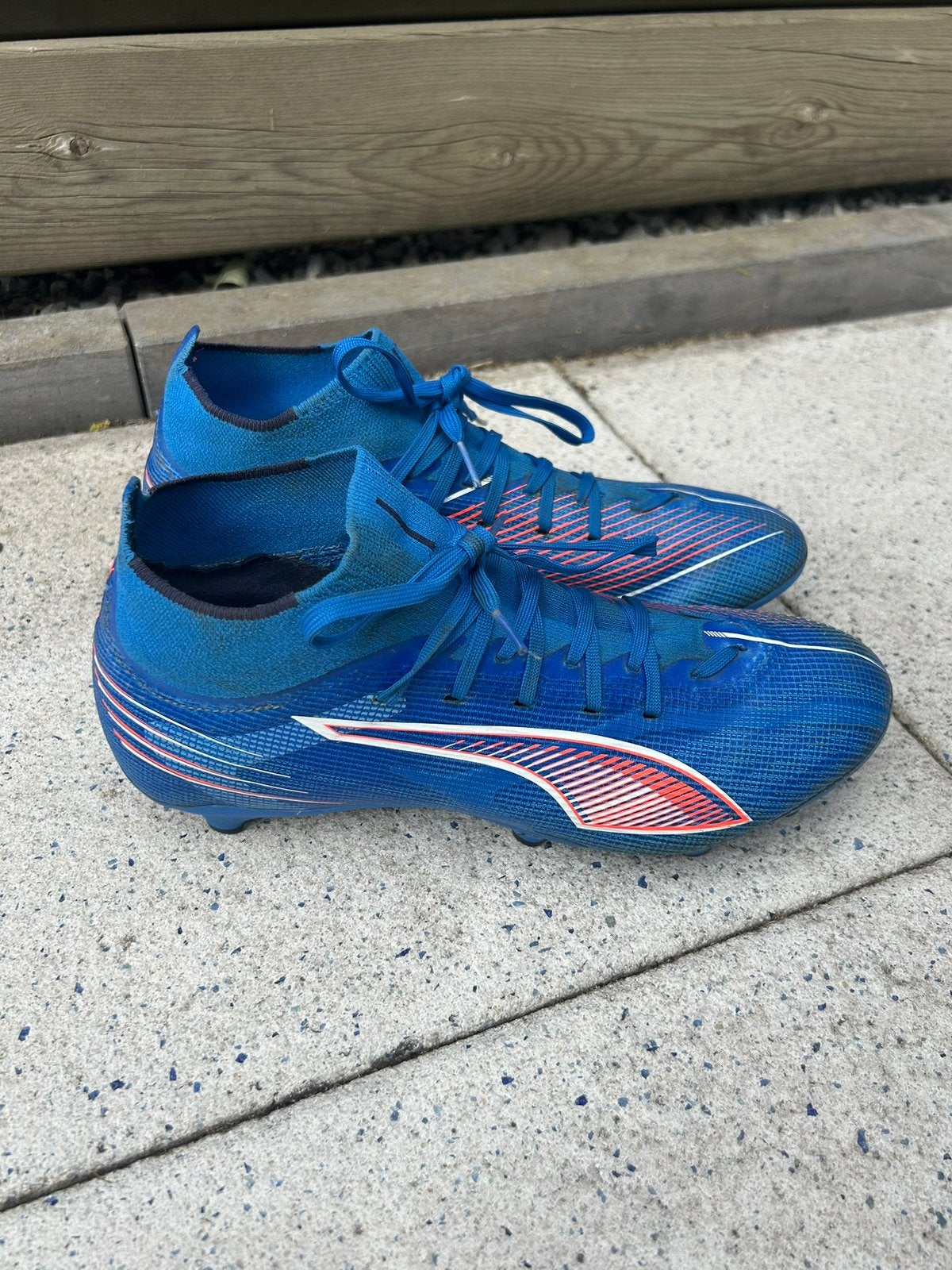 Voetbalschoenen - blauw - Puma - maat 41, Sport en Fitness, Voetbal, Maat XS of kleiner, Schoenen, Ophalen of Verzenden, Zo goed als nieuw