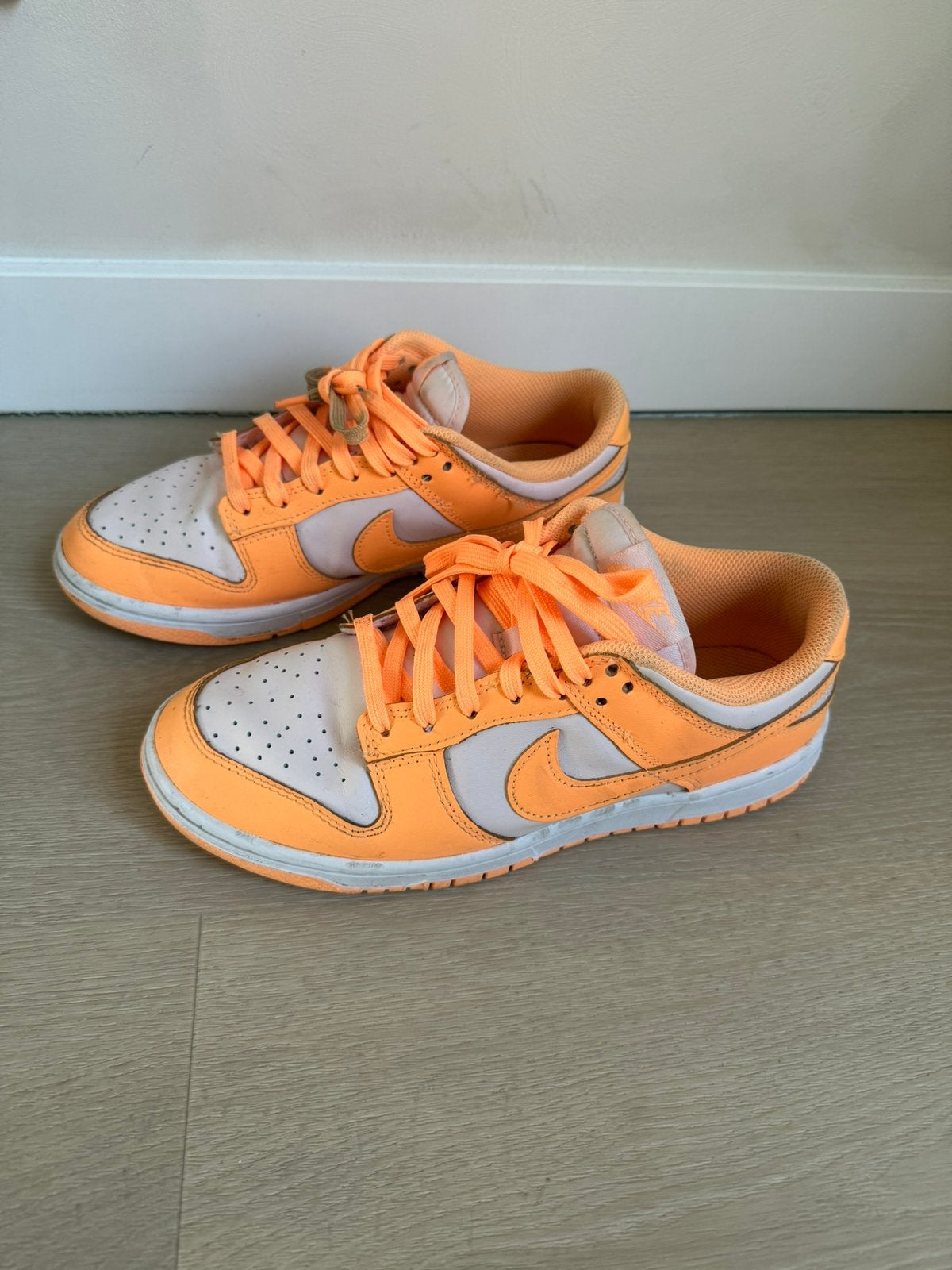 Te koop nike dunk schoenen maat 39 maar valt iets kleiner, Ophalen of Verzenden, Zo goed als nieuw