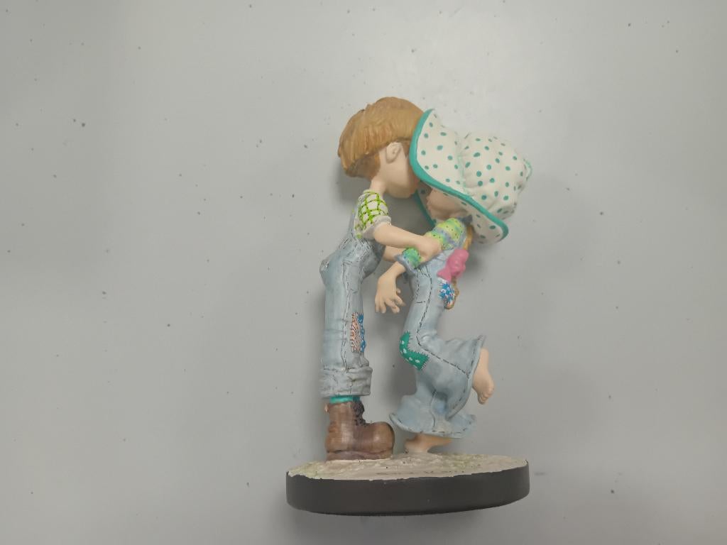 Sarah Kay  beeldje meisje  -  jongen, Verzamelen, Ophalen, Zo goed als nieuw, Mens