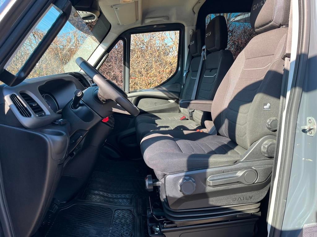 Iveco Daily 35S18 3.0 Automaat | Dubbele cabine | 6 persoons, Automaat, Gebruikt, 4 cilinders, Iveco