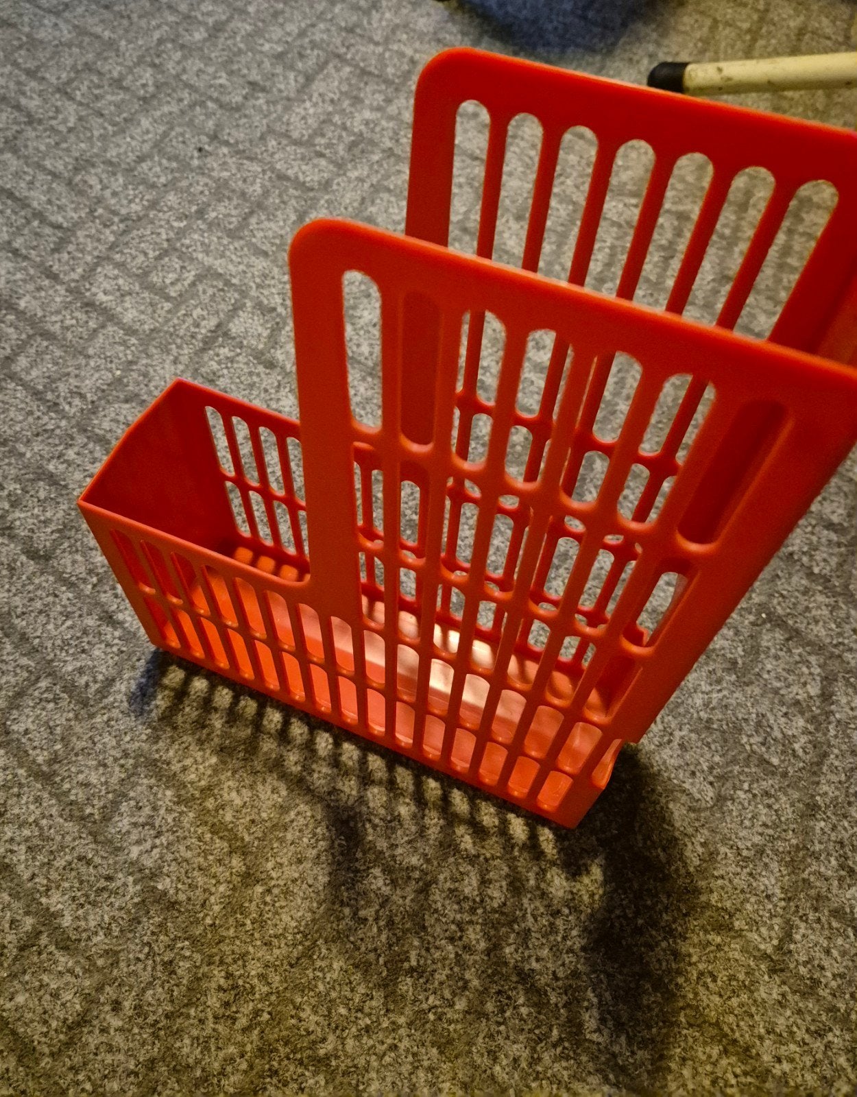 Documentenhouder / Brievenbakje wit en rood, Huis en Inrichting, Woonaccessoires | Krantenbakken en Lectuurbakken, Gebruikt, Ophalen