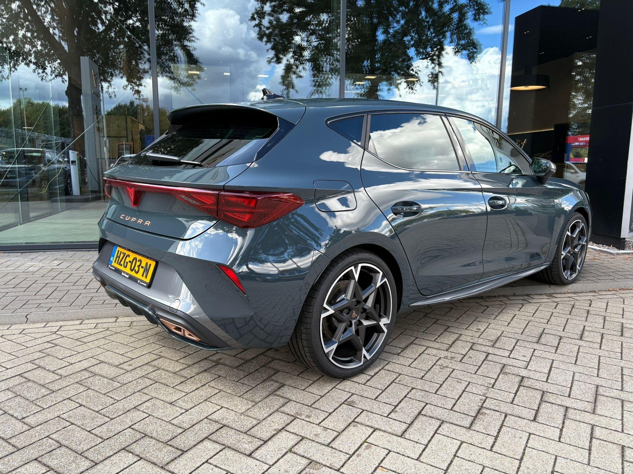 CUPRA Leon 1.5 TSI e-Hybrid VZ Performance 272PK | Automaat, Auto's, 12 maanden, 4 cilinders, Alcantara, 26 kWh