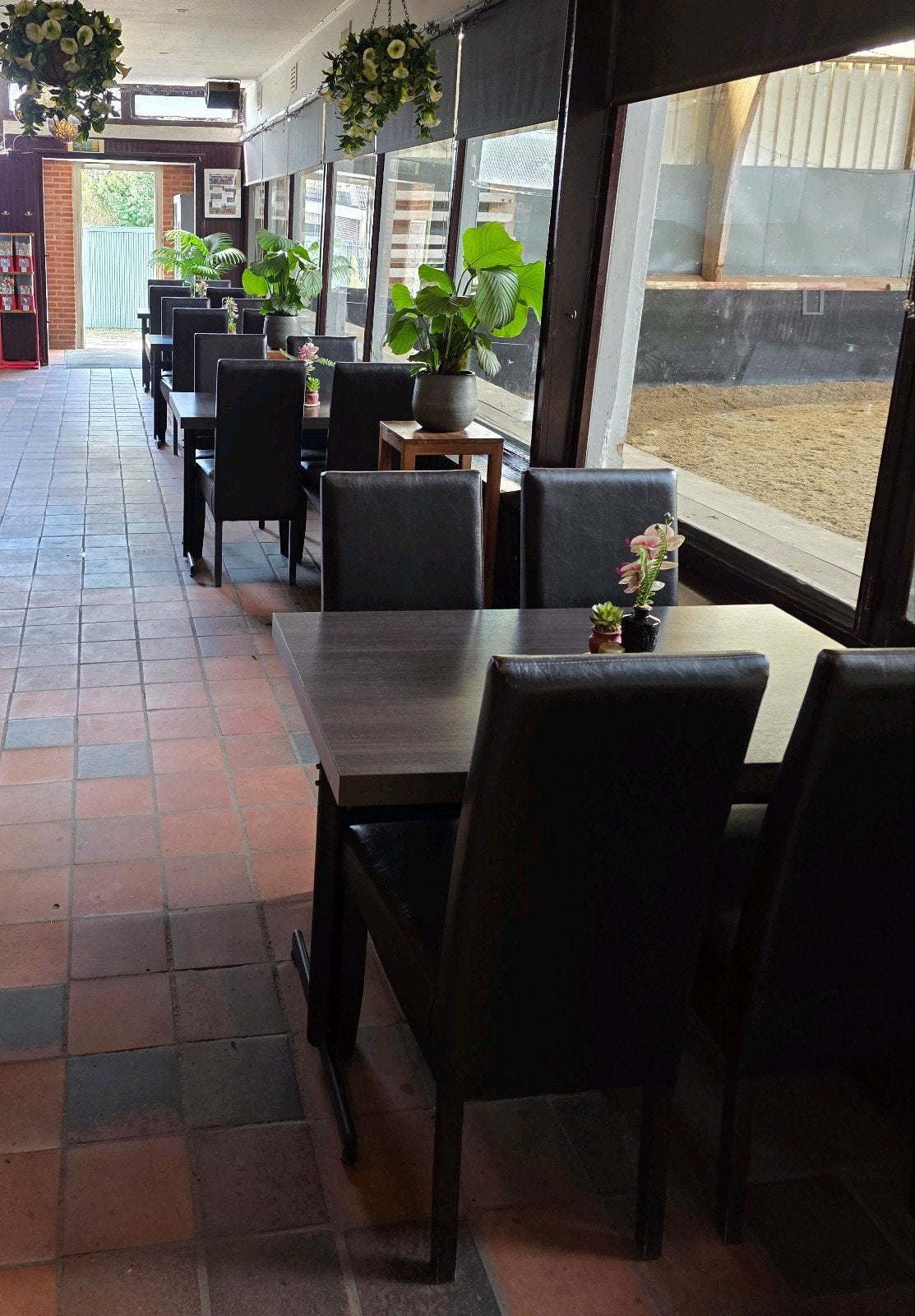 Horeca Meubilair:  4 Tafels en 16 Stoelen, Ophalen, Gebruikt, Meubilair