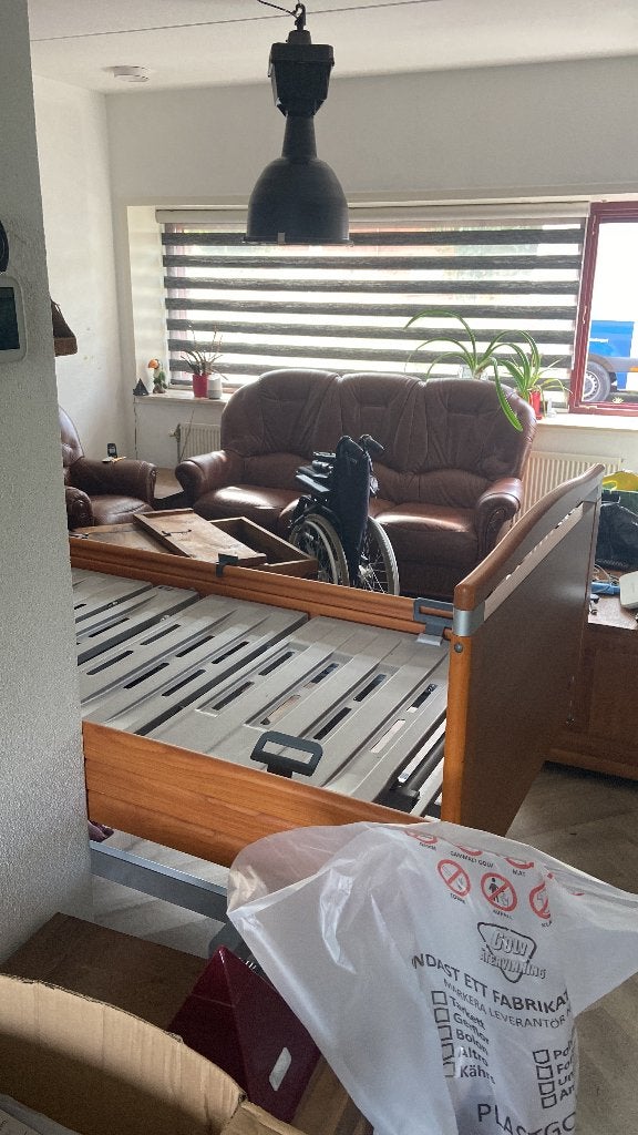 Ziekenhuis bed, Ophalen, Zo goed als nieuw