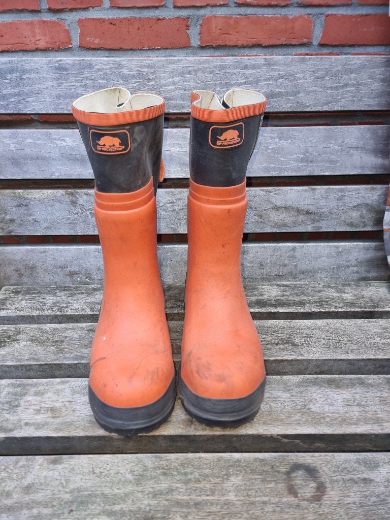 Motorzaag kleding, schoenen en laarzen., Ophalen of Verzenden, Gebruikt, Overige soorten, Stihl