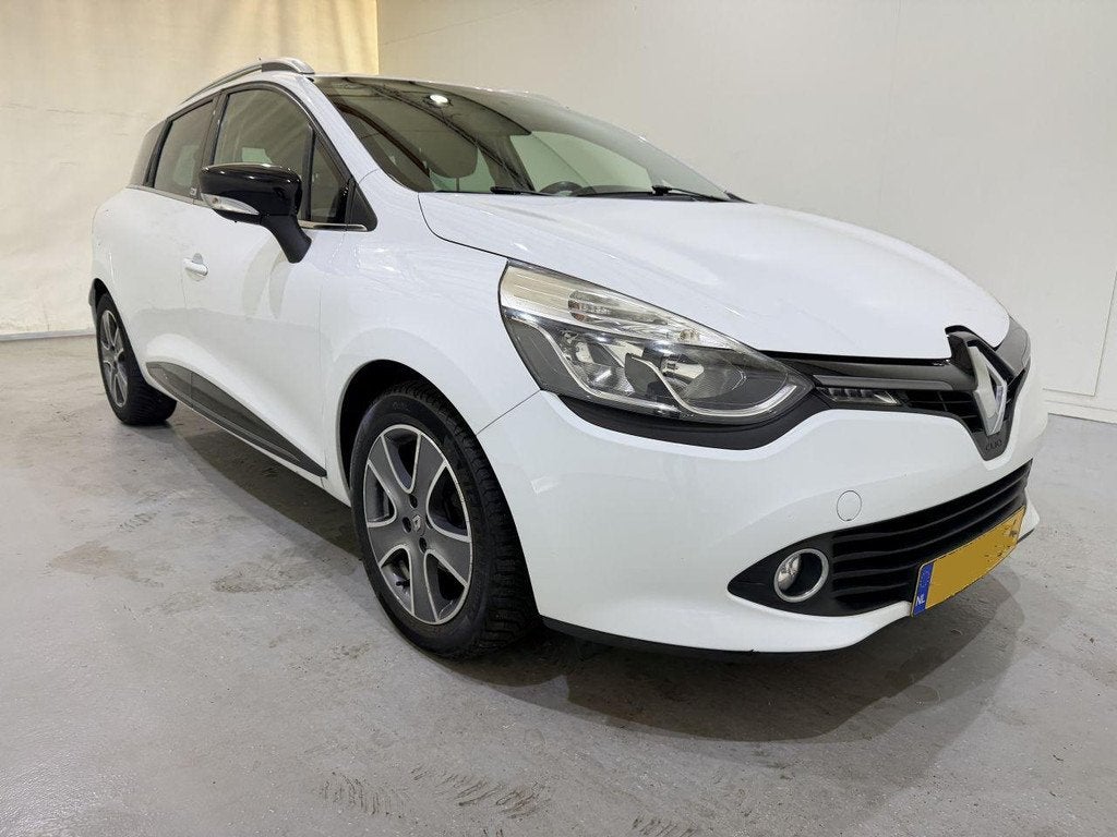 Renault Clio Estate 0.9 TCe Night&Day 66kw Bjr.2014, 898 cc, Renault Deutschland AG, Renault, Wit