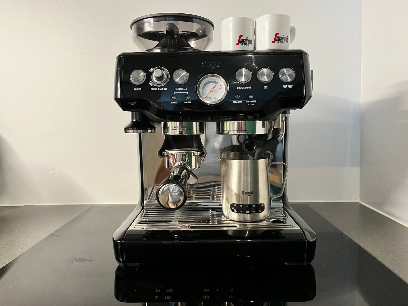 Sage Barista Express met accessoires, Witgoed en Apparatuur, Koffiezetapparaten, Ophalen, Zo goed als nieuw, Espresso apparaat