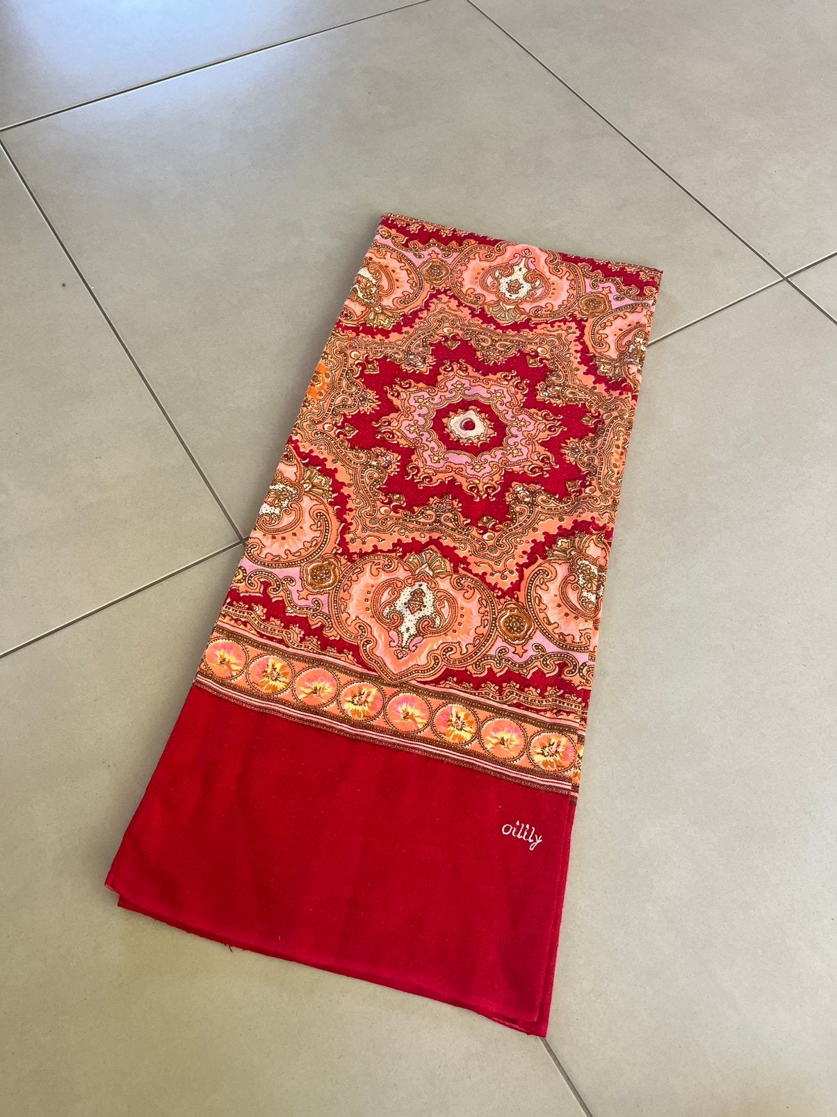 OILILY sjaal met o.a Rood, Roze en Oranje, Ophalen of Verzenden, Gedragen, Sjaal