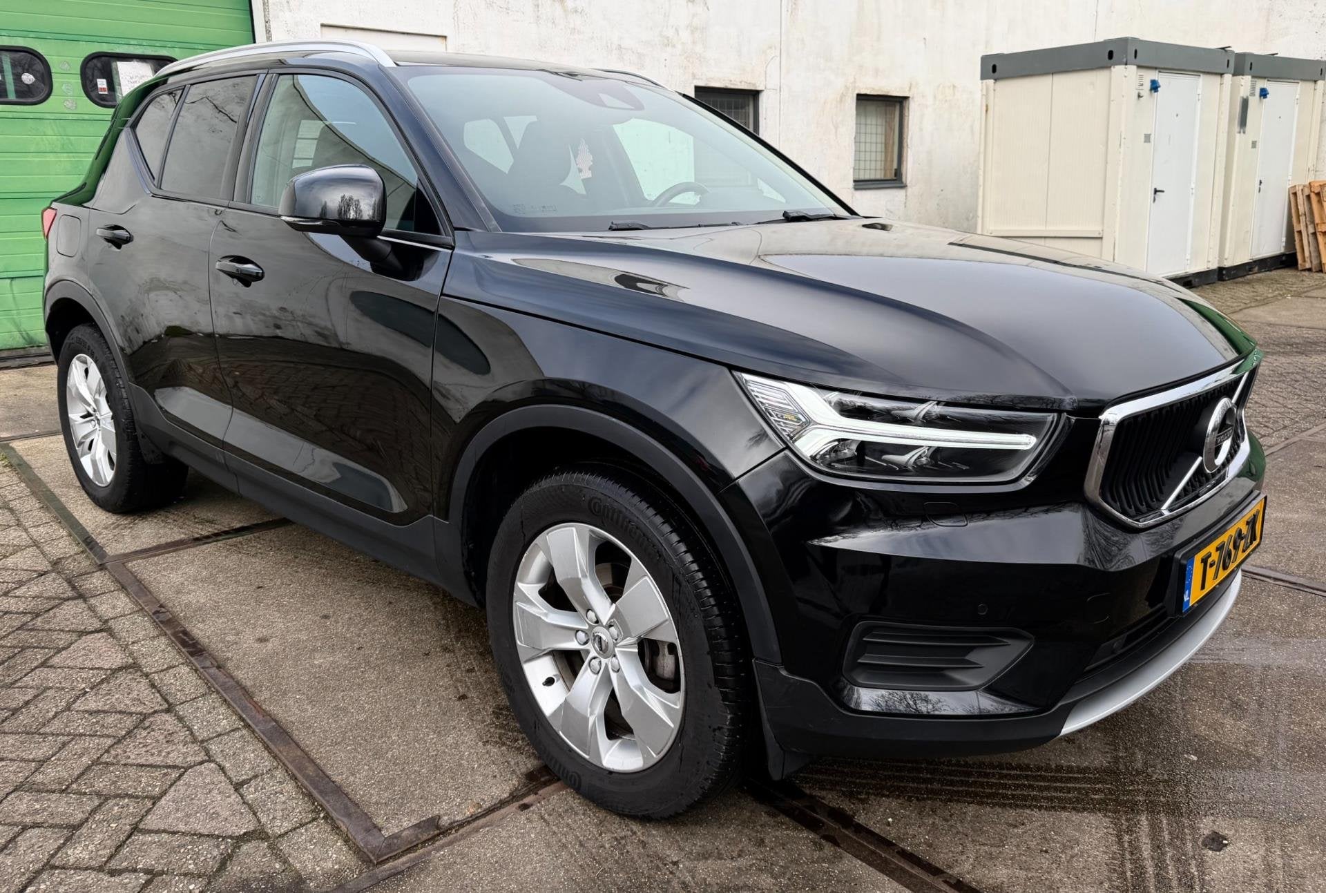 Volvo XC40 1.5 T3 Momentum Pro | Dealeronderhouden | Automaa, Gebruikt, Euro 6, Leder en Stof, Bedrijf