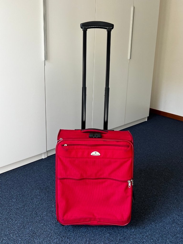 Rode Samsonite trolley / handbagage koffer, Sieraden, Tassen en Uiterlijk, Koffers, Wieltjes, Gebruikt, 50 tot 60 cm, Ophalen of Verzenden