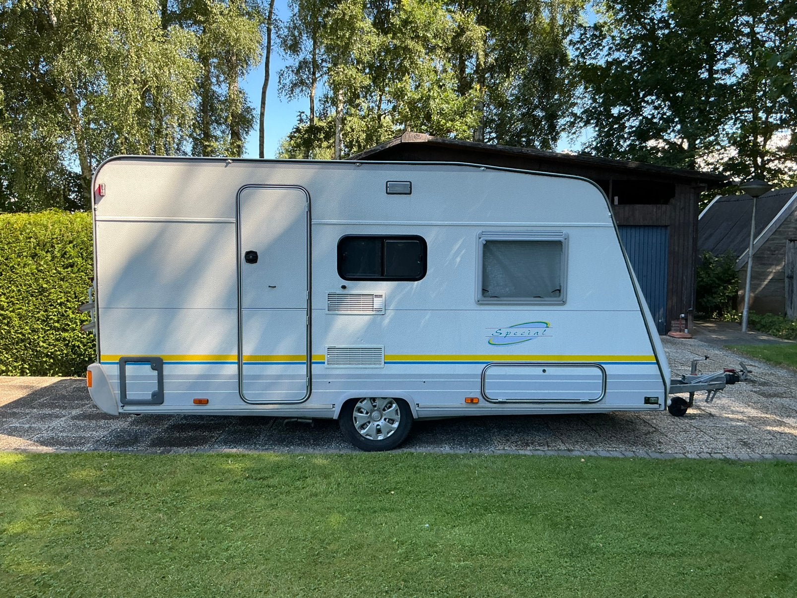 Caravan Burstner 420 tn, Caravans en Kamperen, Caravans, Treinzit, Particulier, 5 tot 6 meter, Tot en met 4