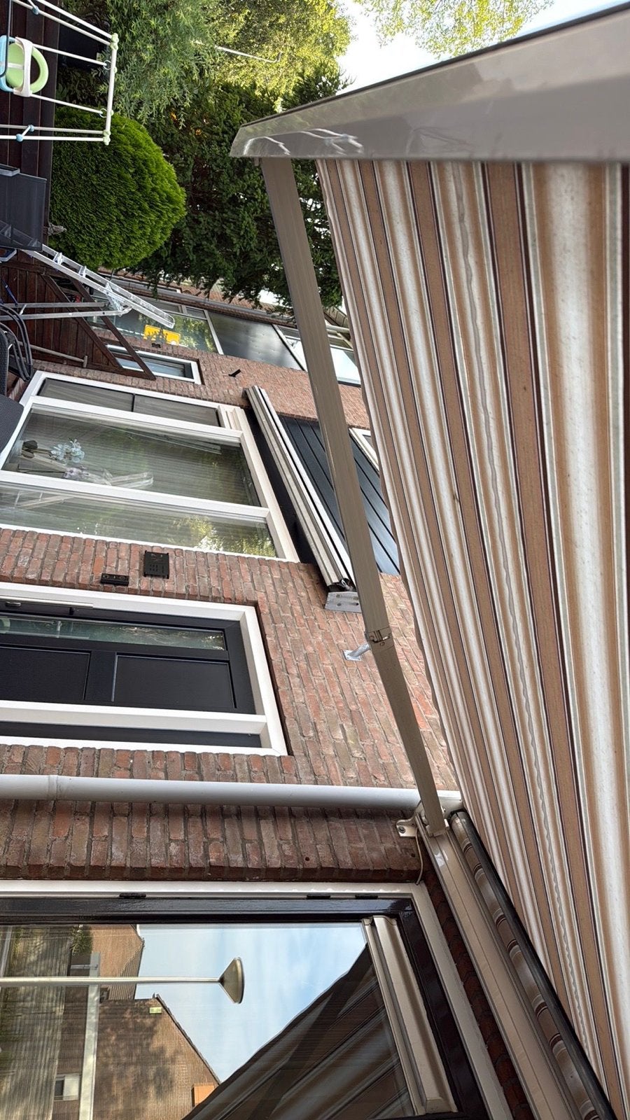 Elektrisch zonnescherm - Perfect voor uw terras!, Ophalen, Gebruikt, Elektrisch, 150 tot 300 cm